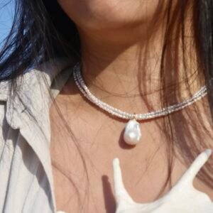 Alternative view of Isla Grace 3-layer baroque pearl necklace