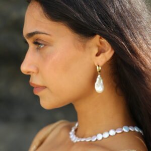 Alternative view of Baroque earring Q